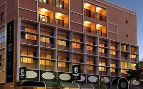 Adelaide Riviera Hotel